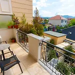 Mozart 4* Shkodër