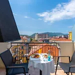 Mozart 4* Shkodër