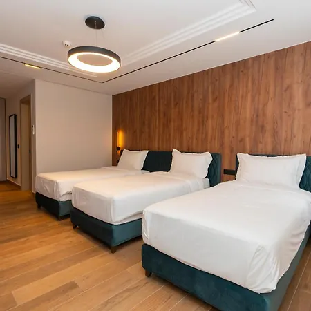 מלון Mozart שקודר