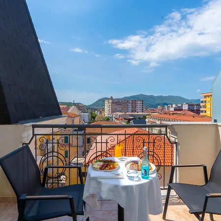 Mozart 4* Shkodër